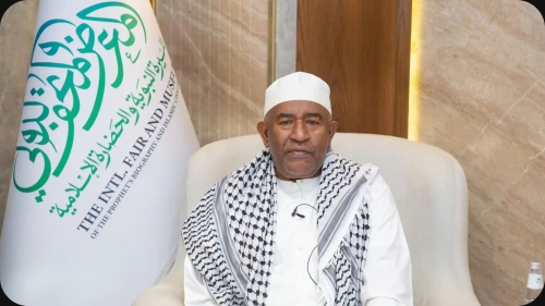 His Excellency the President of the United Republic of the Comoros on a visit to the International Fair and Museum